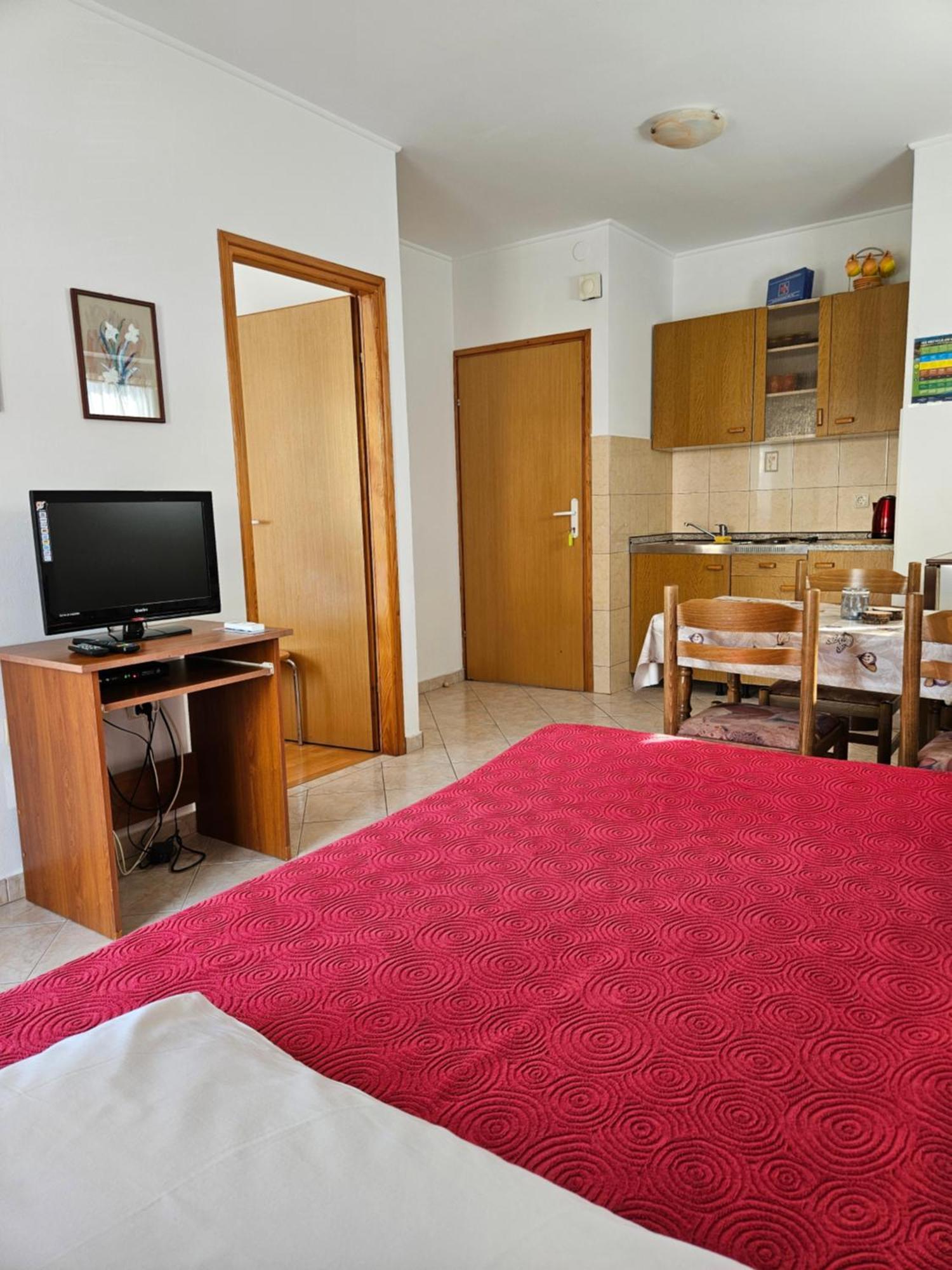 Apartments Marketic Baska  Exterior photo