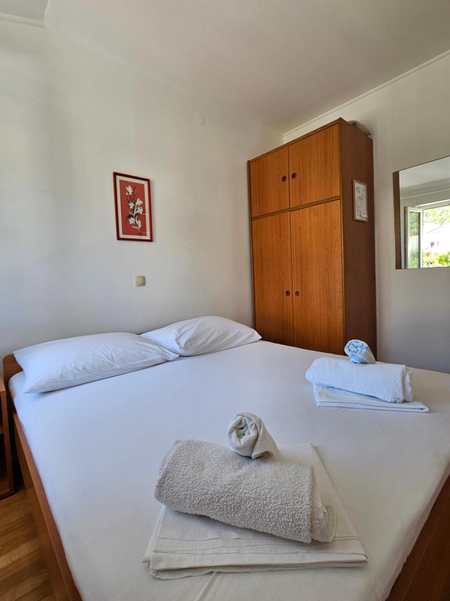 Apartments Marketic Baska  Exterior photo